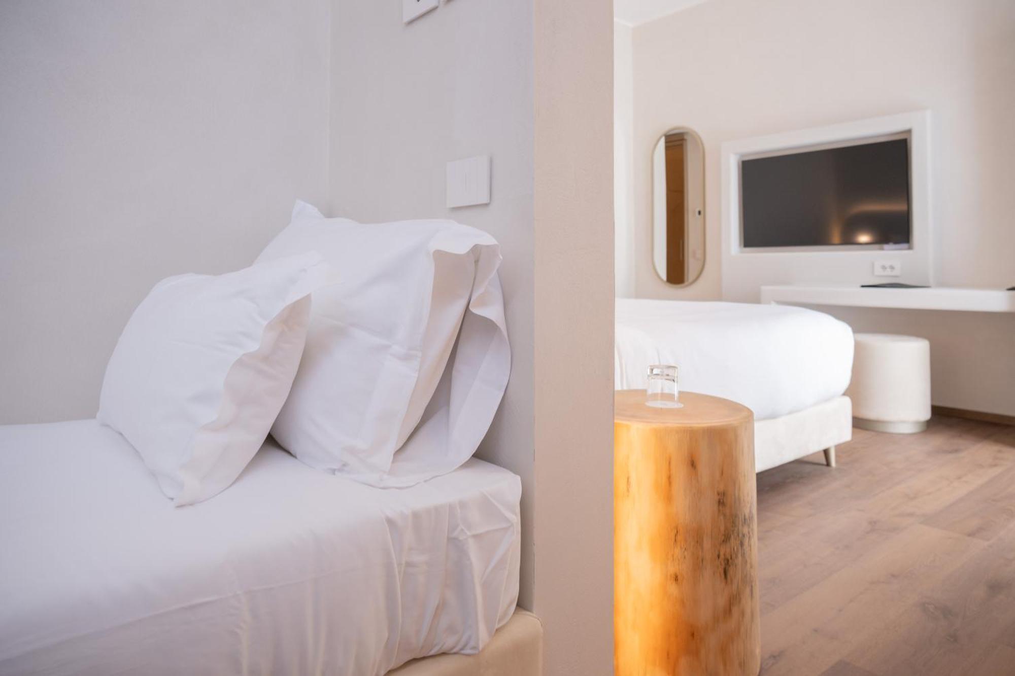 Hi - Lakeview Pool Hotel 3*