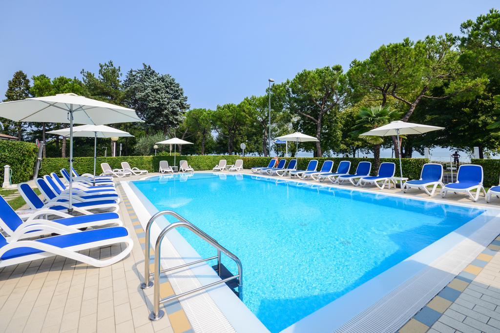 Hi - Lakeview Pool Sirmione