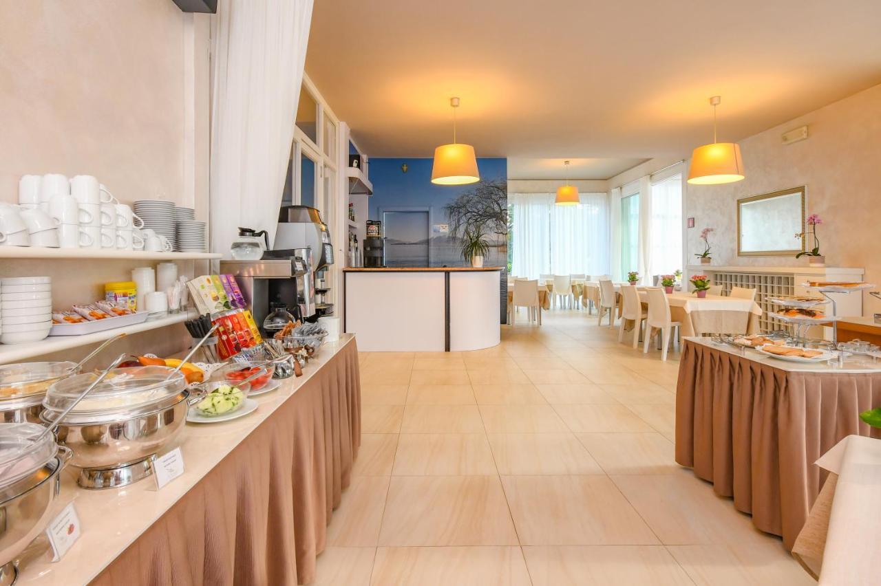 Hi - Lakeview Pool Hotel 3*